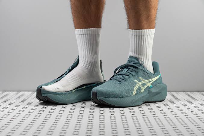 PACE Daily Bounce Cushion Running Shoes